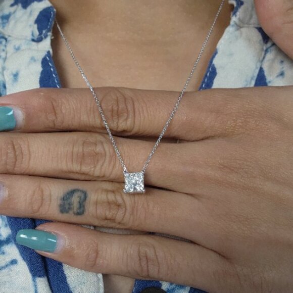 14Kt Gold 1 Ct Lab Grown Princess Cut Diamond Pendant Necklace - Picture 6 of 13